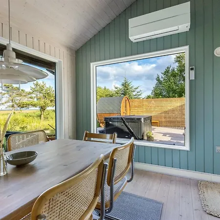 Griselda - 400m From The Sea By Interhome *